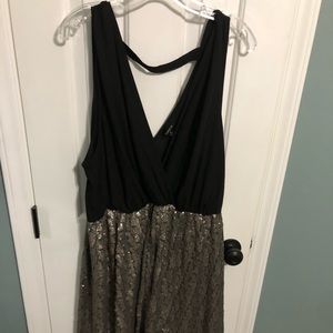 NWOT- Glitzy Cocktail Dress